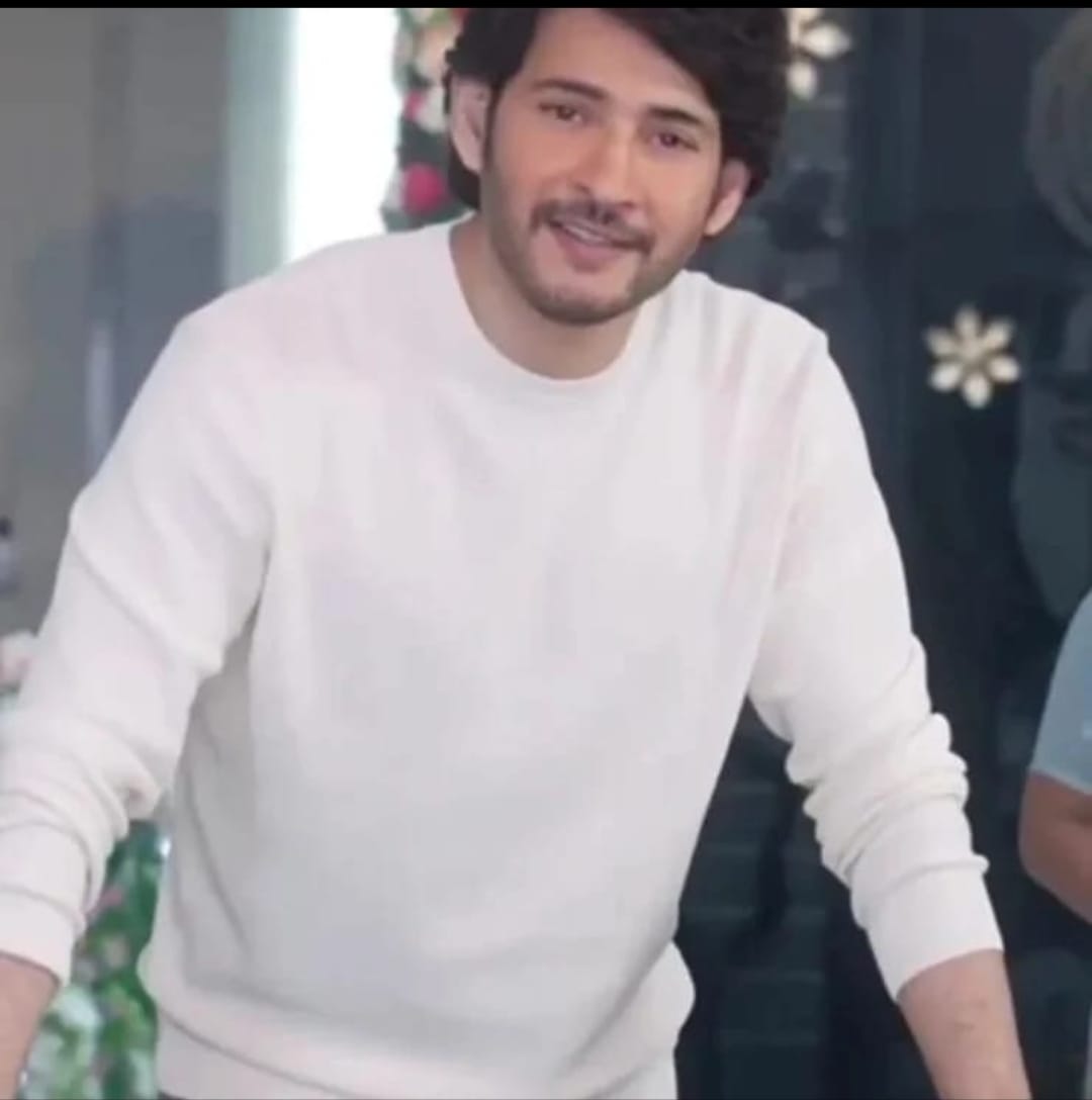 premium mb white sweatshirt